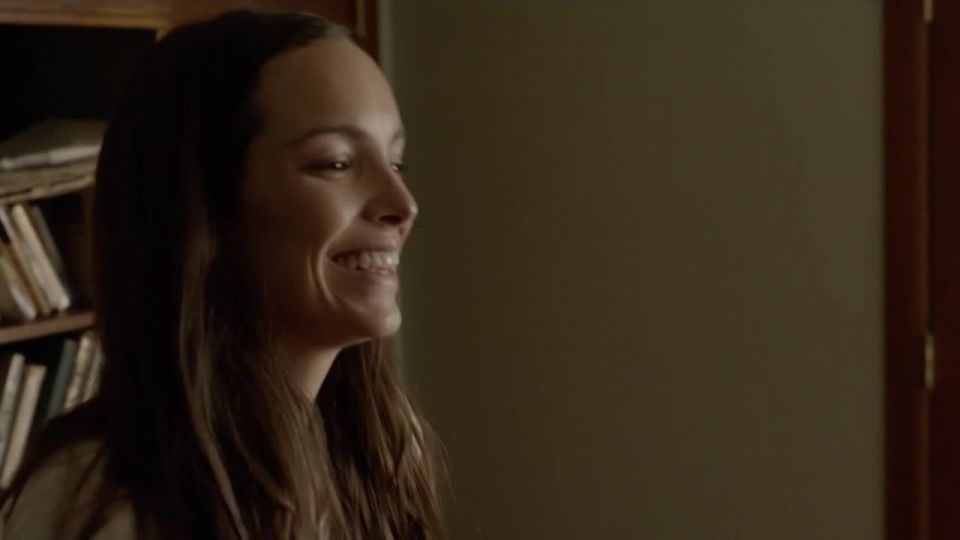 Jodi Balfour – Quarry s01e01 (2016) HDTV 720p!!!