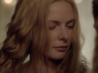 Rebecca Ferguson Topless - The White Queen 2013 s01e02-4